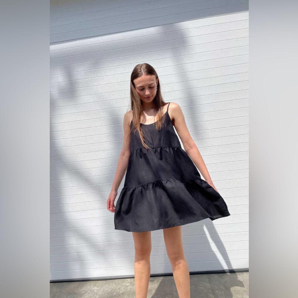 OAK + FORT BLACK TIERD MINI DRESS SIZE S